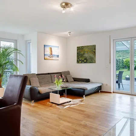 別荘 Modernes 5 Schlafzimmer Haus Mit T *