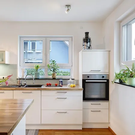 Modernes 5 Schlafzimmer Haus Mit T フライブルク