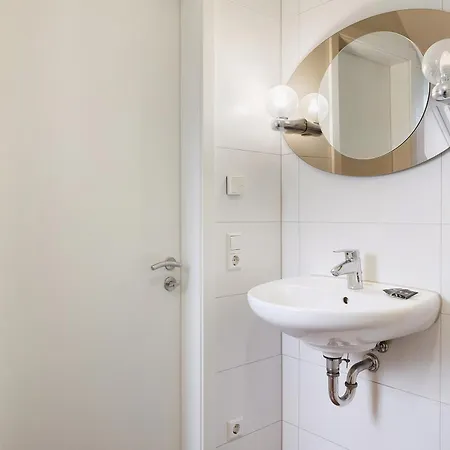 Modernes 5 Schlafzimmer Haus Mit T 別荘 フライブルク